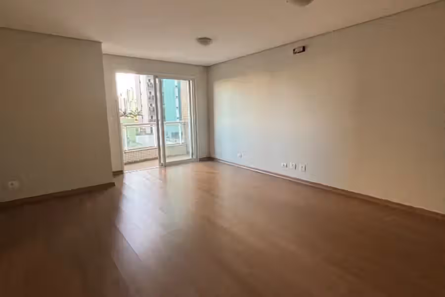 Apartamento em Zona 07 Maringá