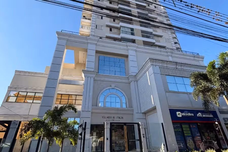 Apartamento em Zona 03 Maringá