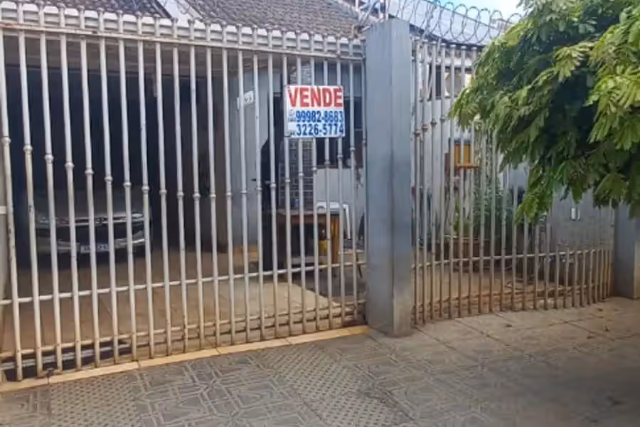 Casa em Jardim Escala Sarandi