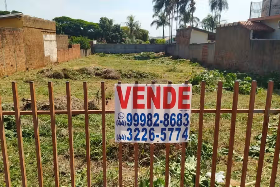 Terreno em Centro Iguaraçu