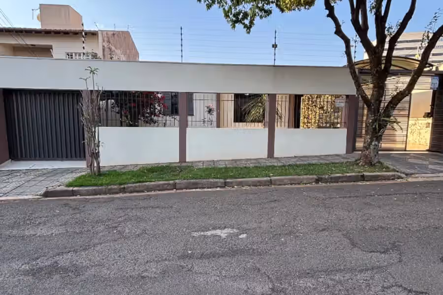 Casa em Zona 08 Maringá